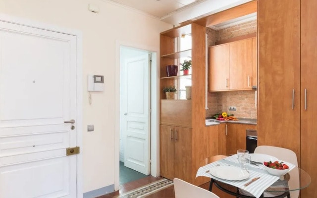 Montaber Apartments - Gran Via-Rocafort