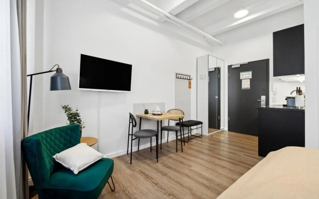 Limehome Munich Fritz-Erler Str.