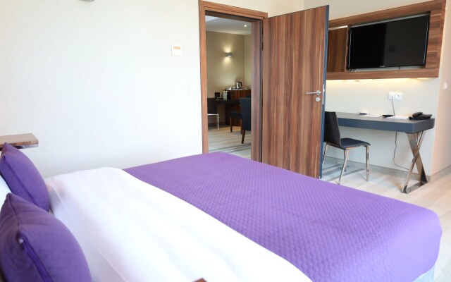 Warsaw Plaza Hotel