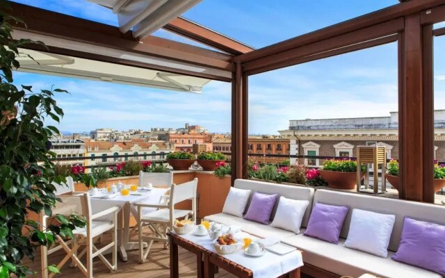 Roof Suite Rome Suitable for 6 Persons