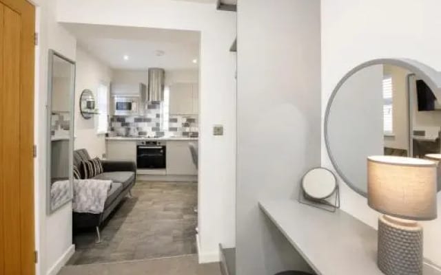 York Luxury Properties - Travel Accommodation