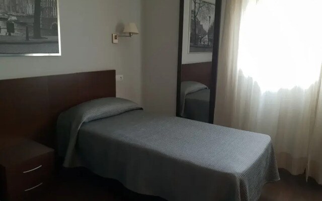 Hostal T4