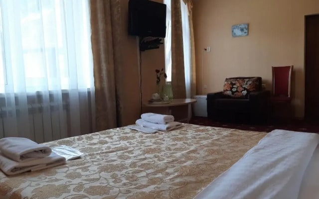 Всесезонный курортный отель Родник