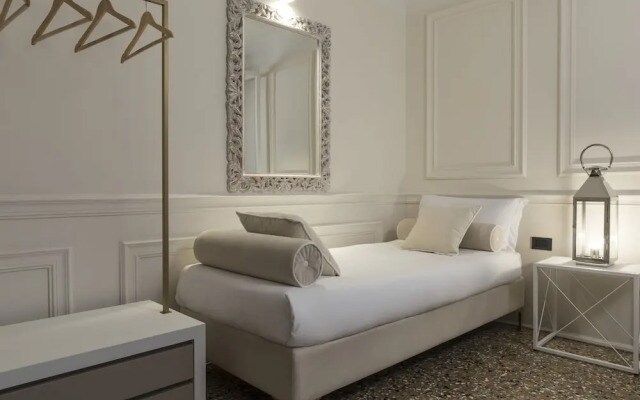 San Marco Suite 755