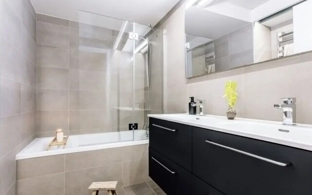 Kuma - 2 Bedrooms in Salamanca