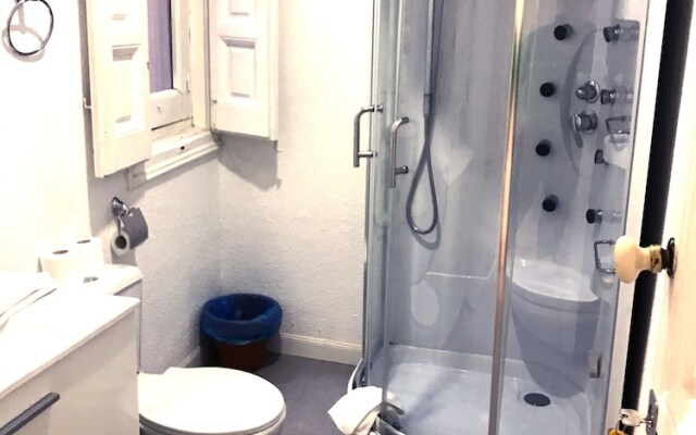 Gaudí Suites