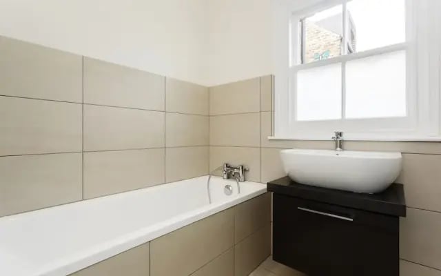 Veeve - Winterbrook Road