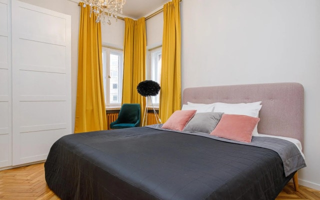 Apartment near old town in historical building