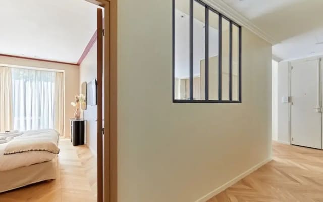 Incredible AC Apartment 3 Bedrooms Center of Paris