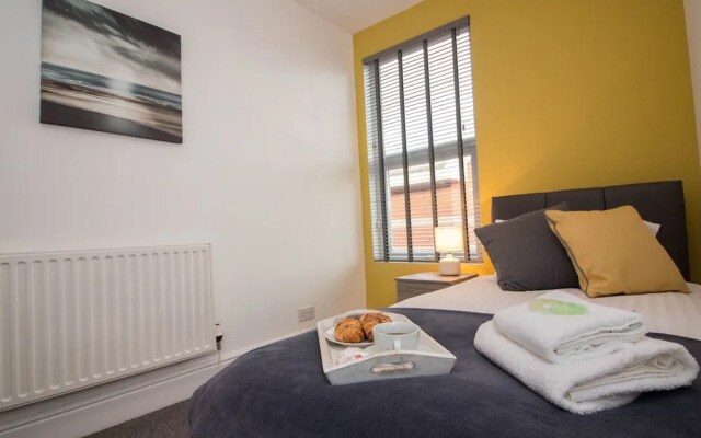 Newly Refurbished 3 Bedroom House