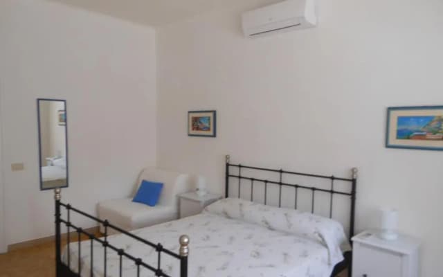 Romolo House