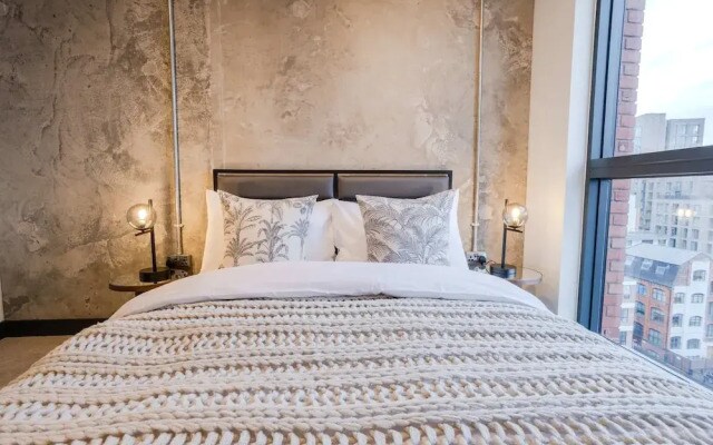 Marron Suite 2BR City Walks