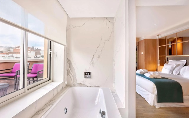 Отель Barceló Emperatriz