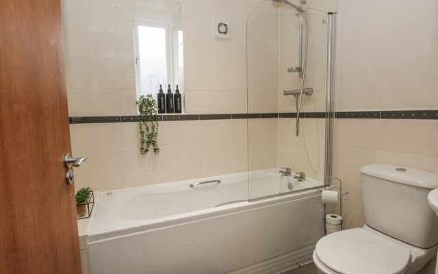 5 The Old Coach House