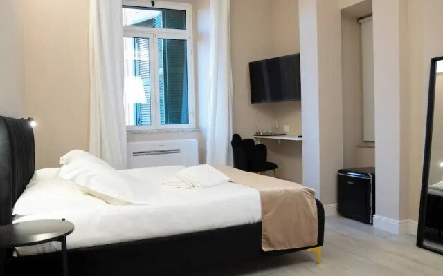 Suites 215 Colosseum - Guesthouse