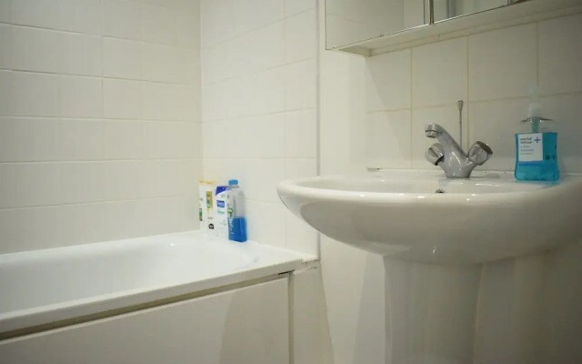 Kings Cross Modern Apartment