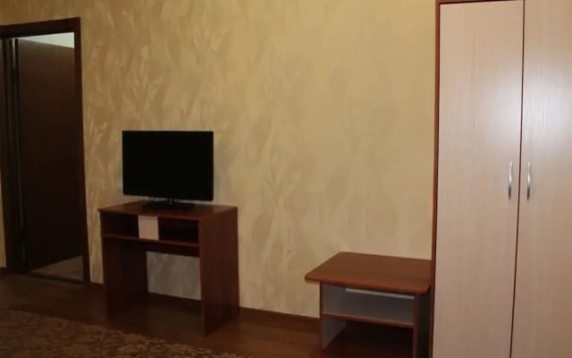 Guest House on Akatsiy Street