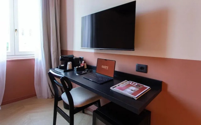 Saint Suites
