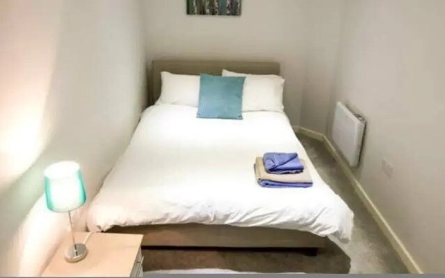 Stayzo Modern Studio Apartment 1 in Bradford City