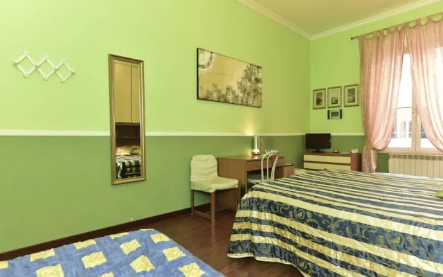 Nicole Rooms