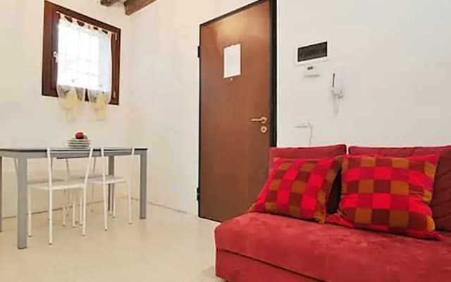 San Polo Apartment by Ca-sa Check