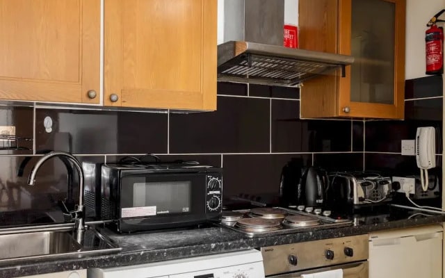 Cosy Studio in Earls Court Flat 17