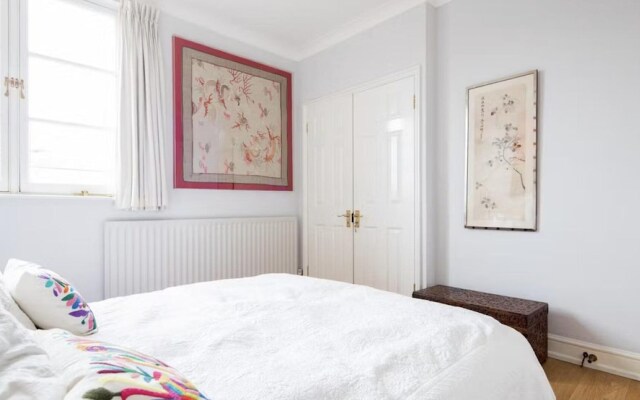 Nothing Hill Lux Flat