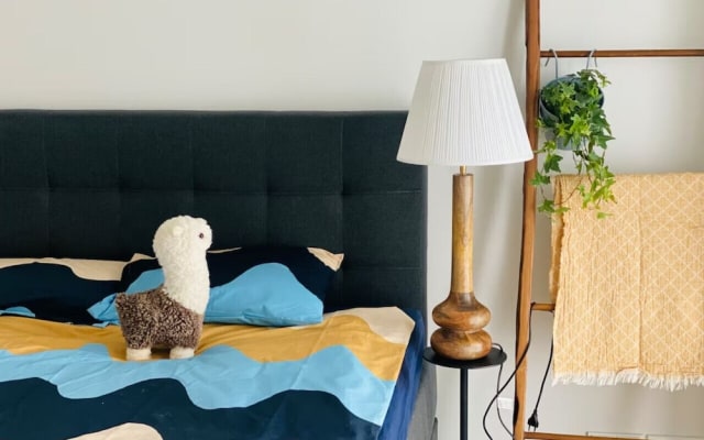Modern 1BR Apt in Mall of Tripla