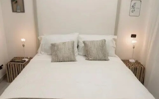 Vatican Luxury 2bd 2ba Apartment