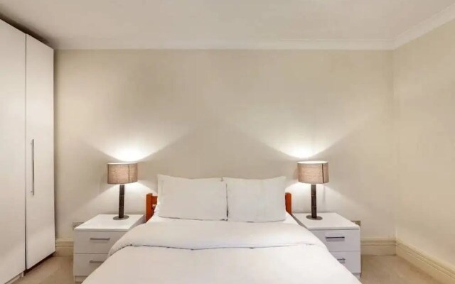 Lovely 1bed W/patio - 10 Mins From Hyde Park