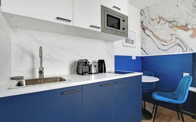 Modern Sutdio for 2 With A/C - Near Montmartre
