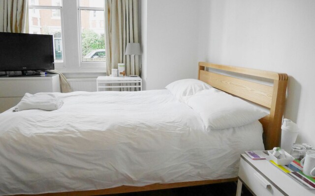 Kew Studios and Rooms