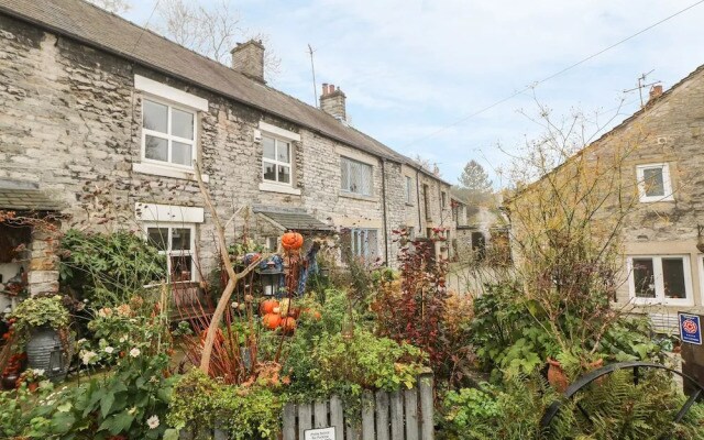 Laburnum Cottage