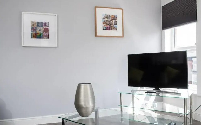 Beautiful 1 Bed Flat in Heart of Chorlton