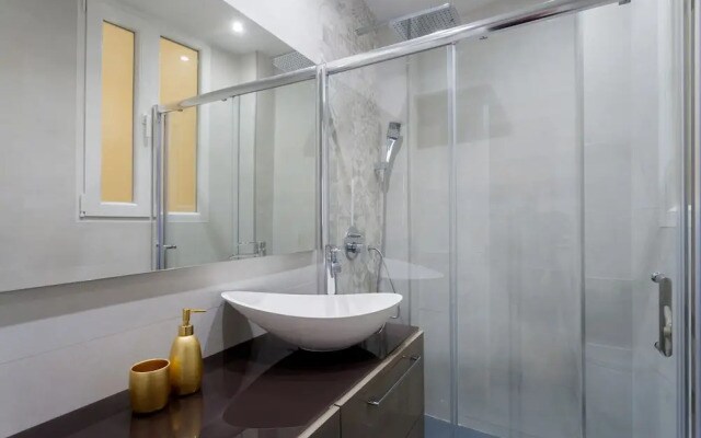 Apartment off Gran Via