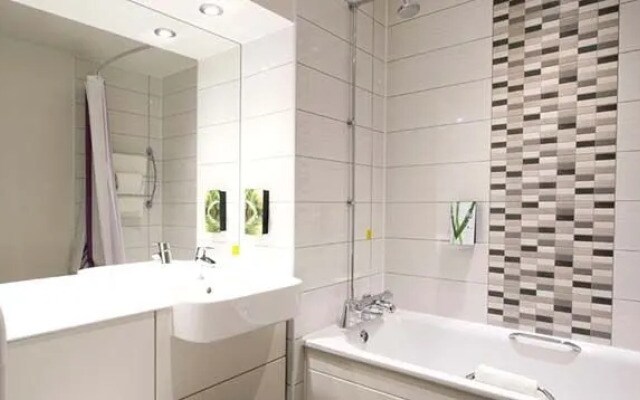 Premier Inn London Southwark - High St