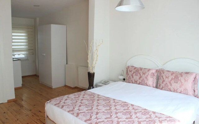 Barefoot Hotel