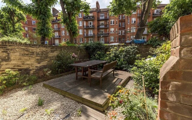 The Chelsea Edith Grove Lodge