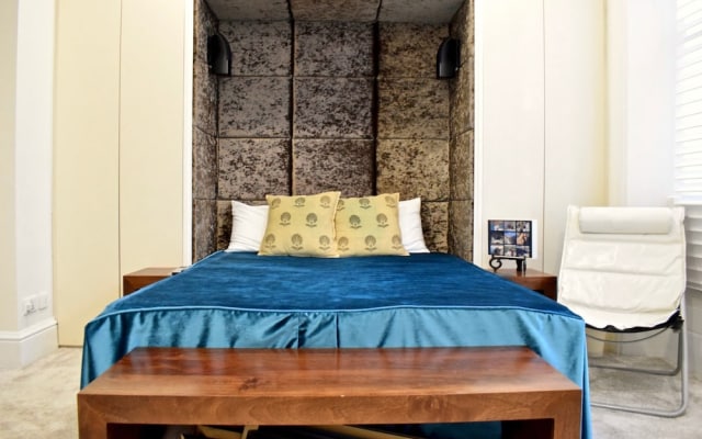 3 Bedroom Apartment in Kensington