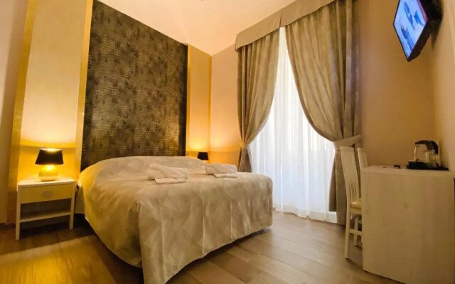 Hotelier 51