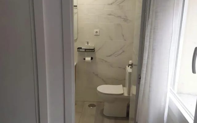 Charming Apartment up to 4 Persons 3 min to Metro