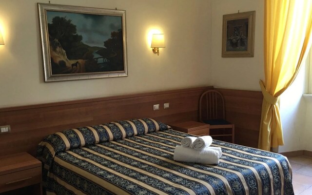 Hotel Bolognese