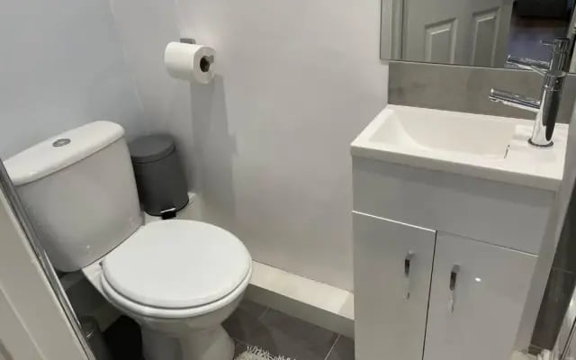 Small Cosy Studio In Plaistow. East London