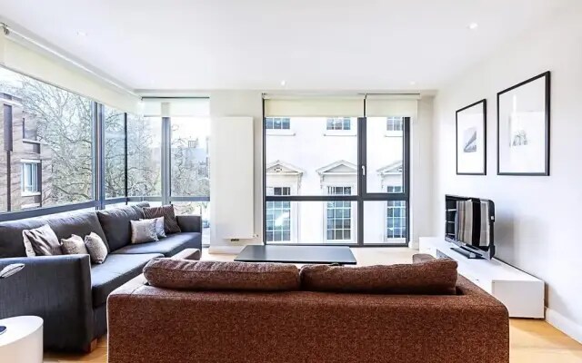 Wonderful Holborn Apartment