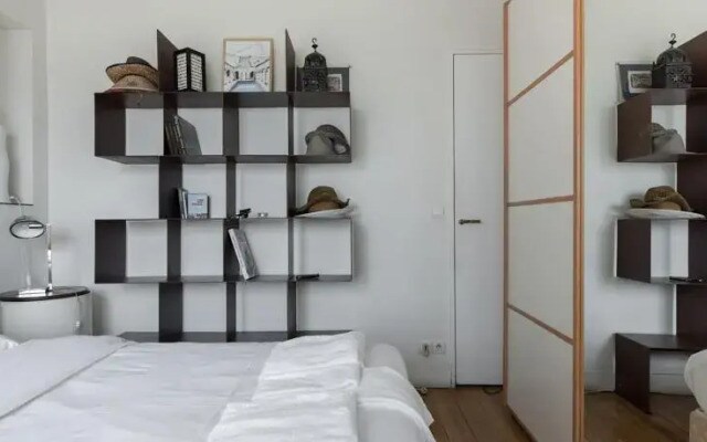 Design & Art Eiffel Tower 7th Flat