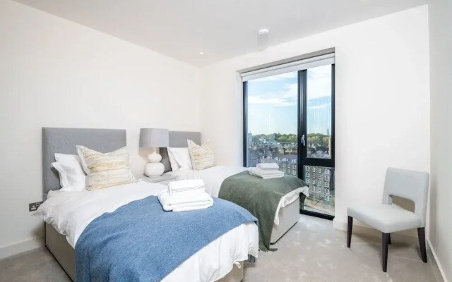 Luxurious Victoria Home by the Apollo Theatre