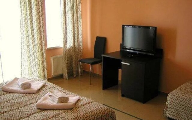 Guest House A'more