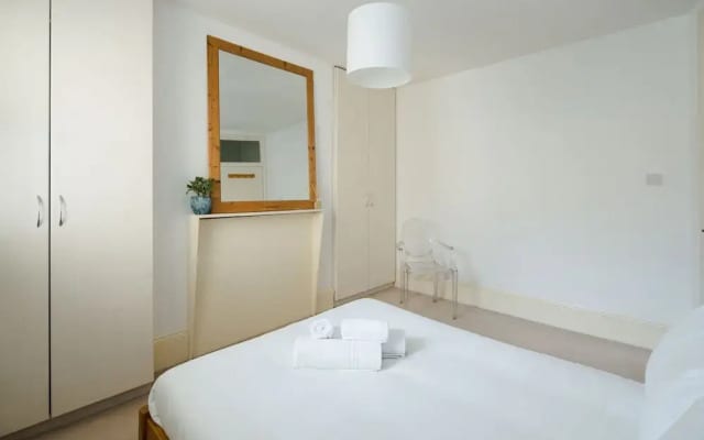Beautiful Designer Flat in Maida Vale, Sleeps 4