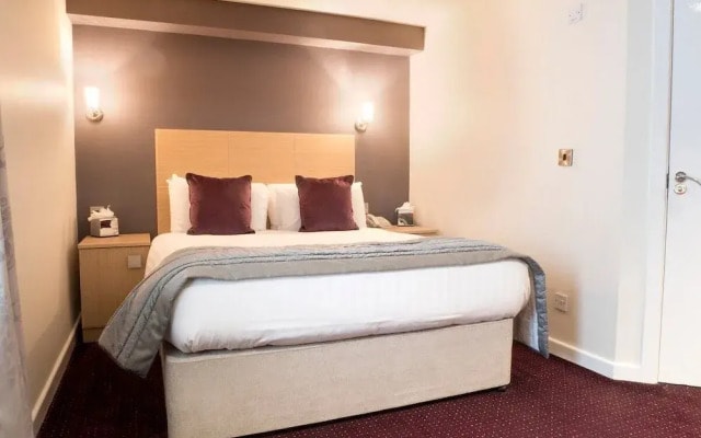 Cambridge Hotel Waterfront