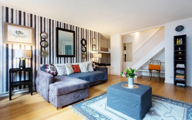 Veeve - Studio on the Thames